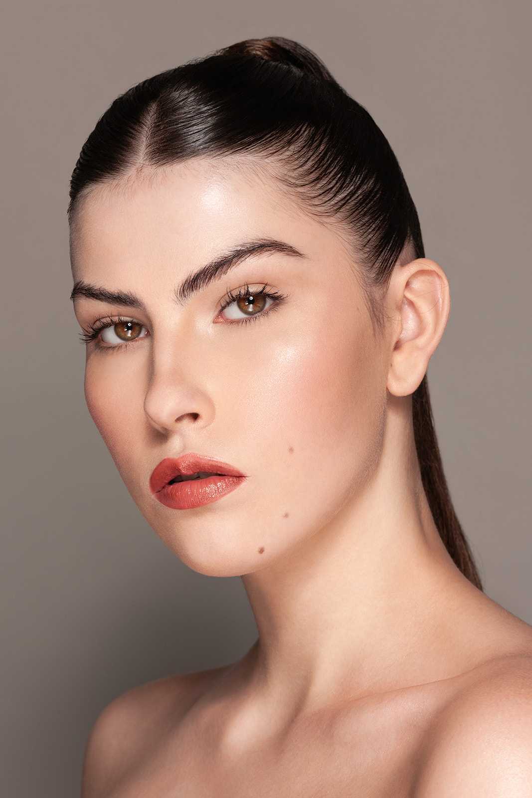 Editorial beauty photoshoot by Birmingham photographer Garazi Photography